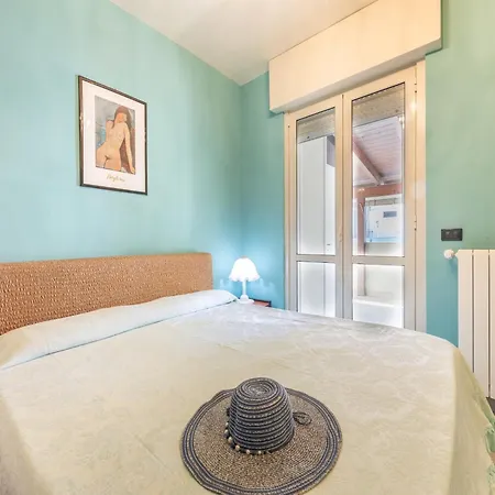 In With Sea View Terrace *