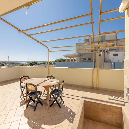 In With Sea View Terrace Apartment *